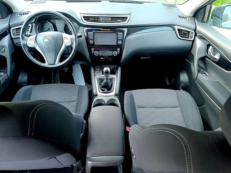 NISSAN QASHQAI 2017