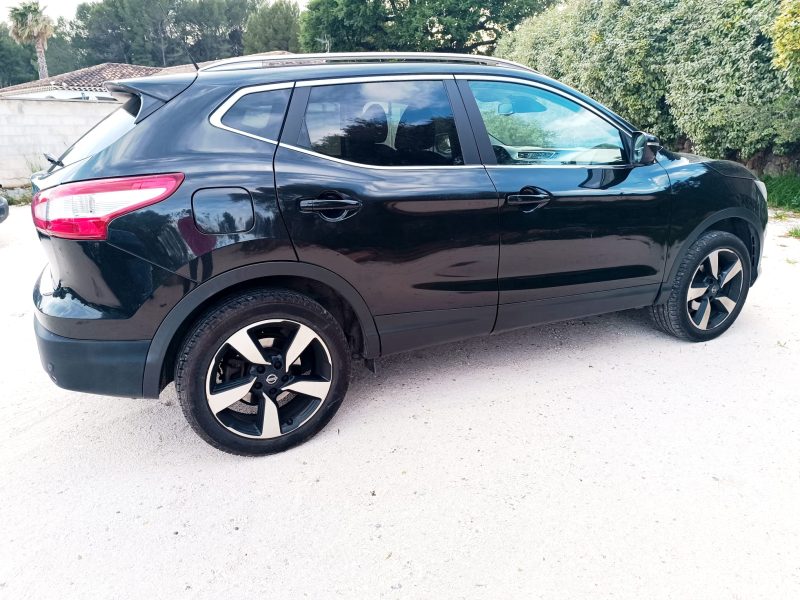 NISSAN QASHQAI 2017