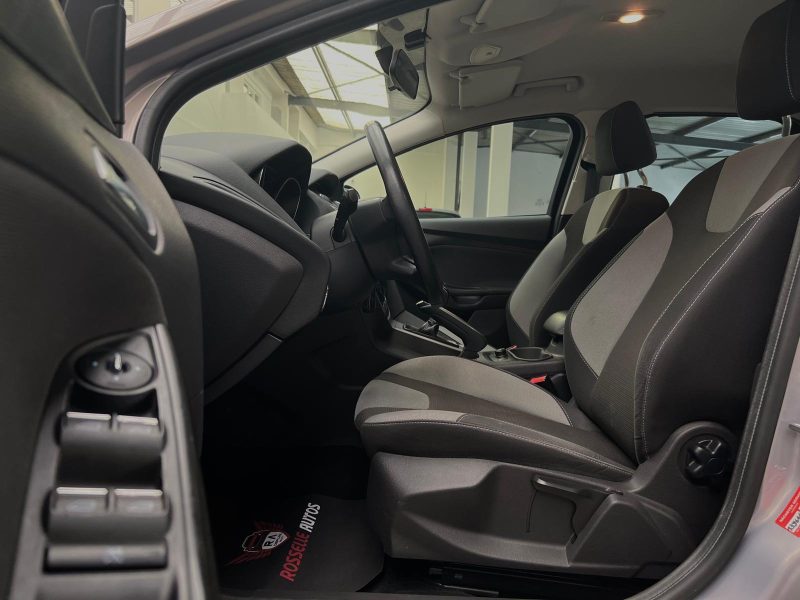 FORD FOCUS 1.6 TDCi 116CH CHAMPIONS EDITION