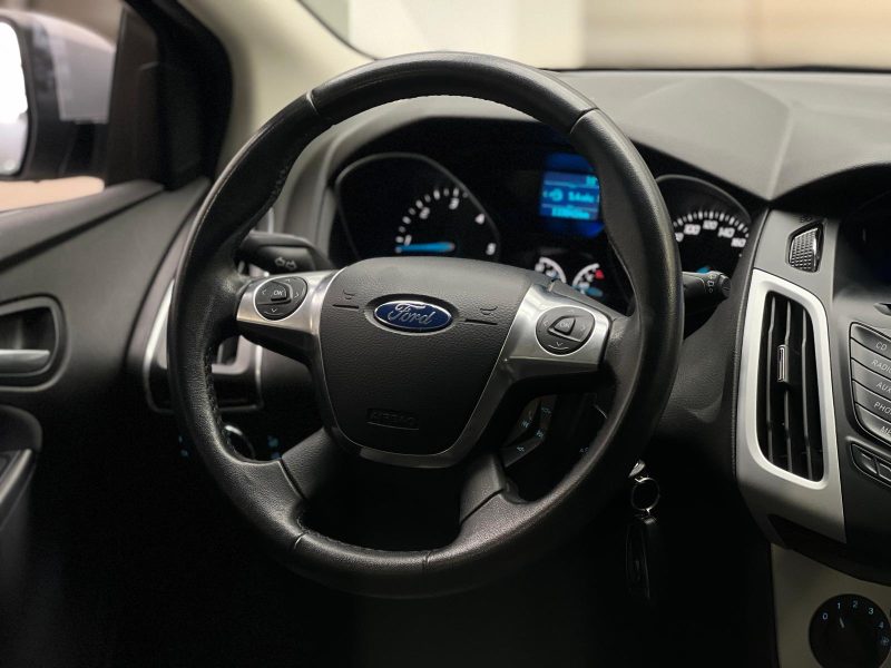 FORD FOCUS 1.6 TDCi 116CH CHAMPIONS EDITION