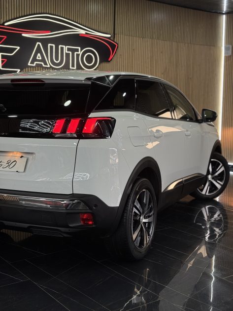 PEUGEOT 3008 2018