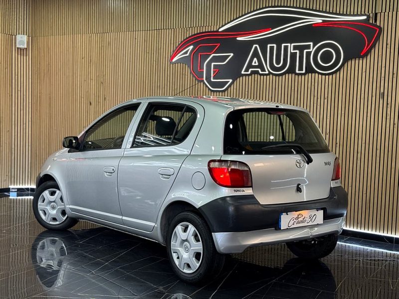 TOYOTA YARIS 2002