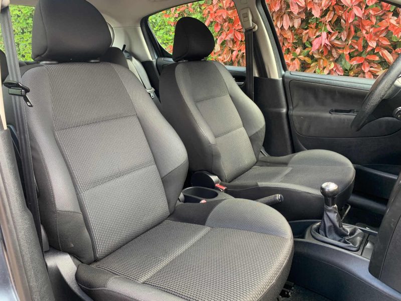 PEUGEOT 207 2010 1.4i