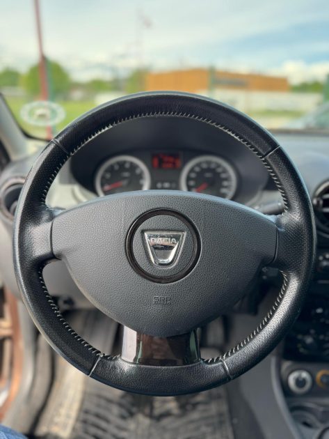 DACIA DUSTER  4x4 1.5 Dci 110cv Prestige / Distribution OK / Premiere Main