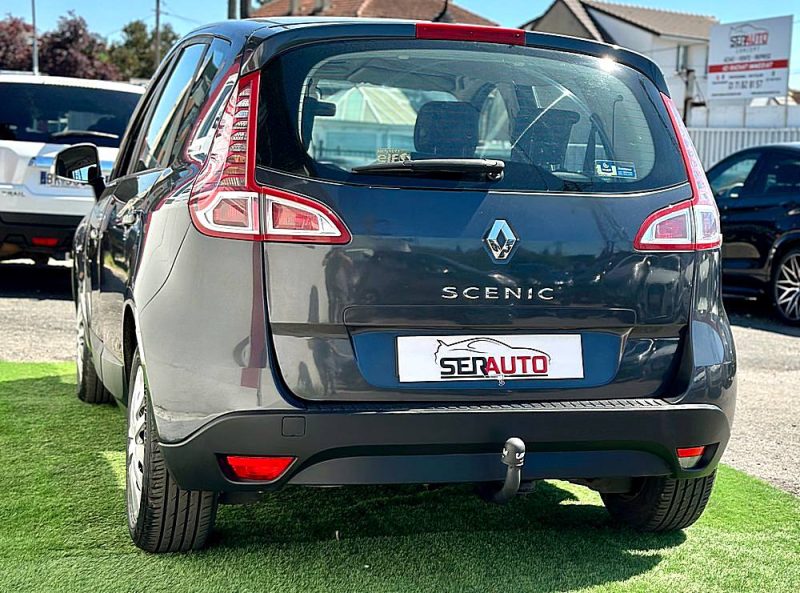 RENAULT MEGANE SCENIC III 2009