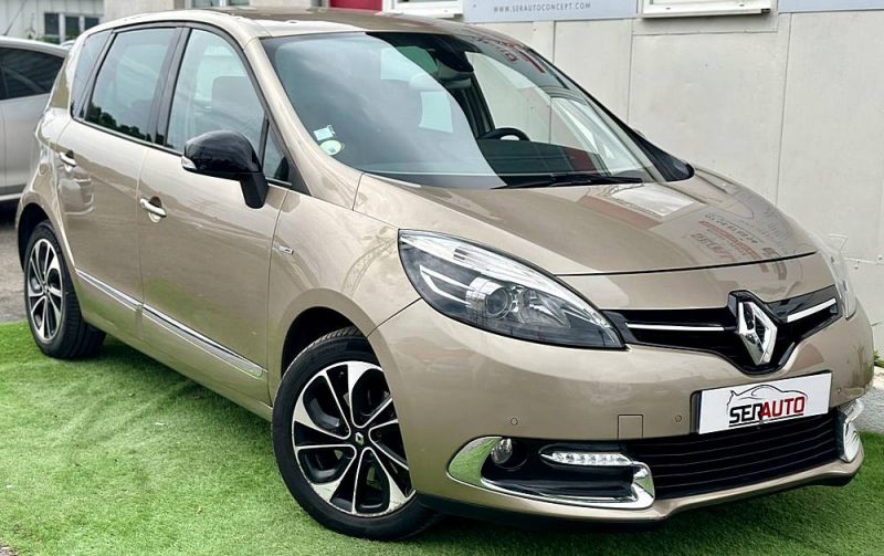 RENAULT MEGANE SCENIC III 2015