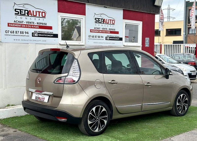 RENAULT MEGANE SCENIC III 2015