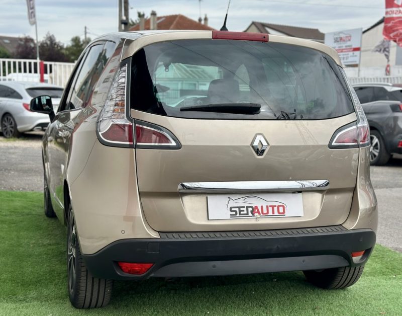 RENAULT MEGANE SCENIC III 2015