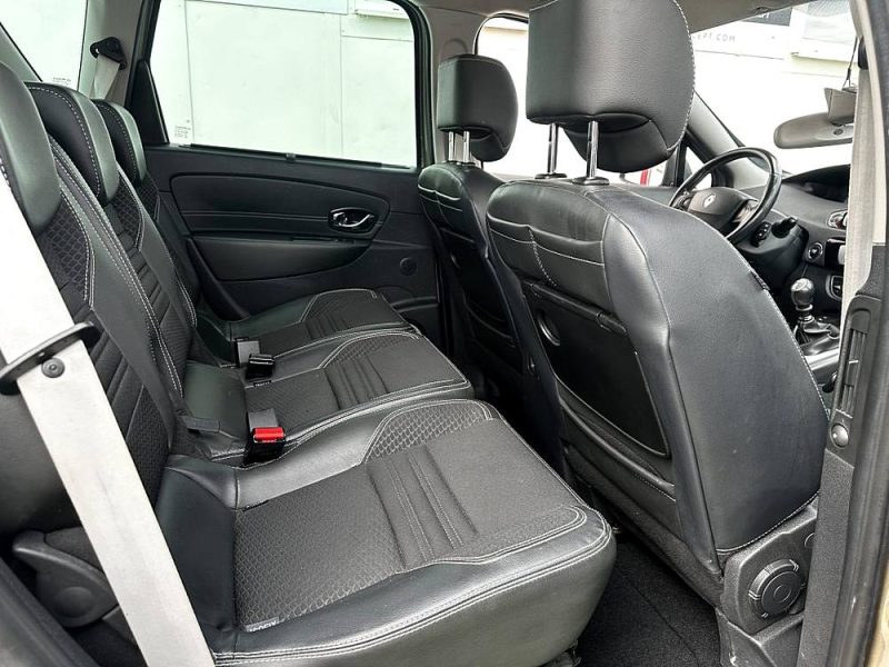 RENAULT MEGANE SCENIC III 2015