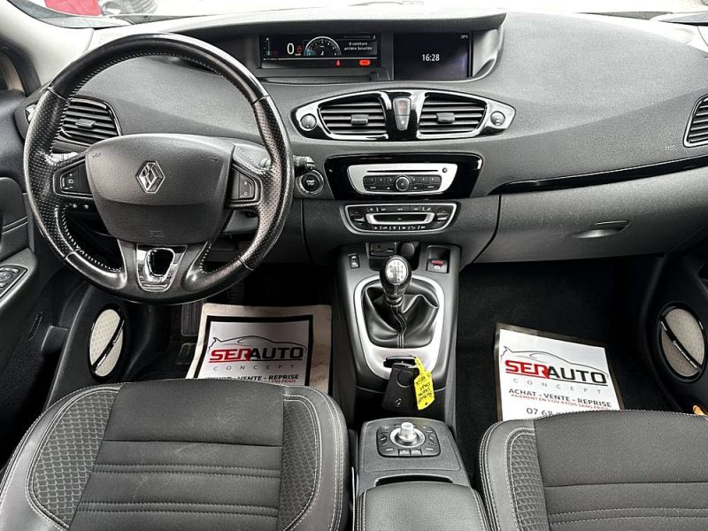 RENAULT MEGANE SCENIC III 2015