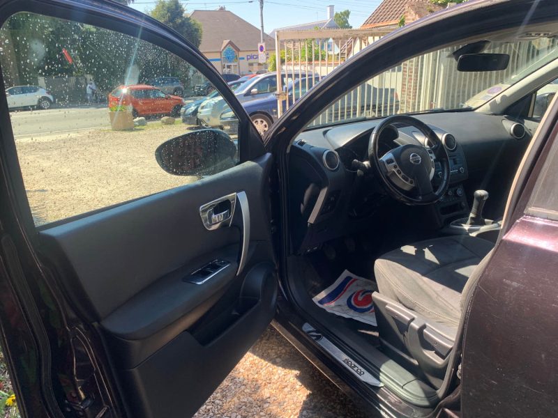 NISSAN QASHQAI 2012 1.6i