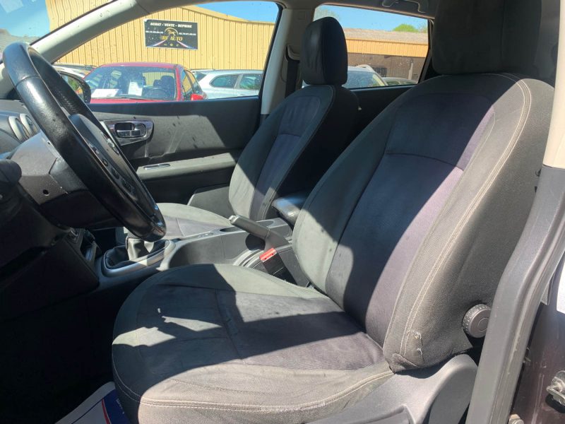 NISSAN QASHQAI 2012 1.6i