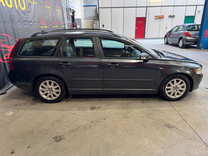 VOLVO V50 1.6 D 110 Momentum 