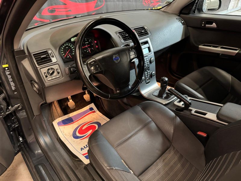 VOLVO V50 1.6 D 110 Momentum 
