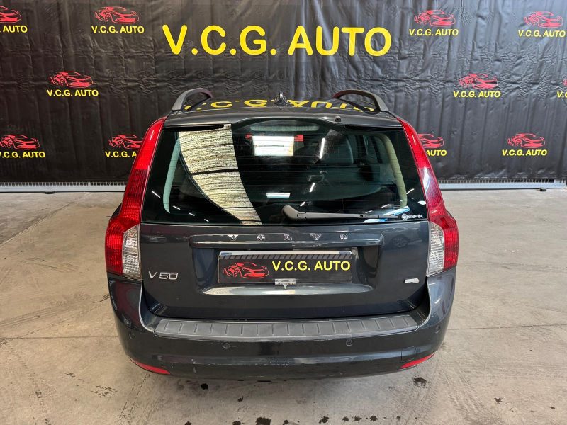 VOLVO V50 1.6 D 110 Momentum 