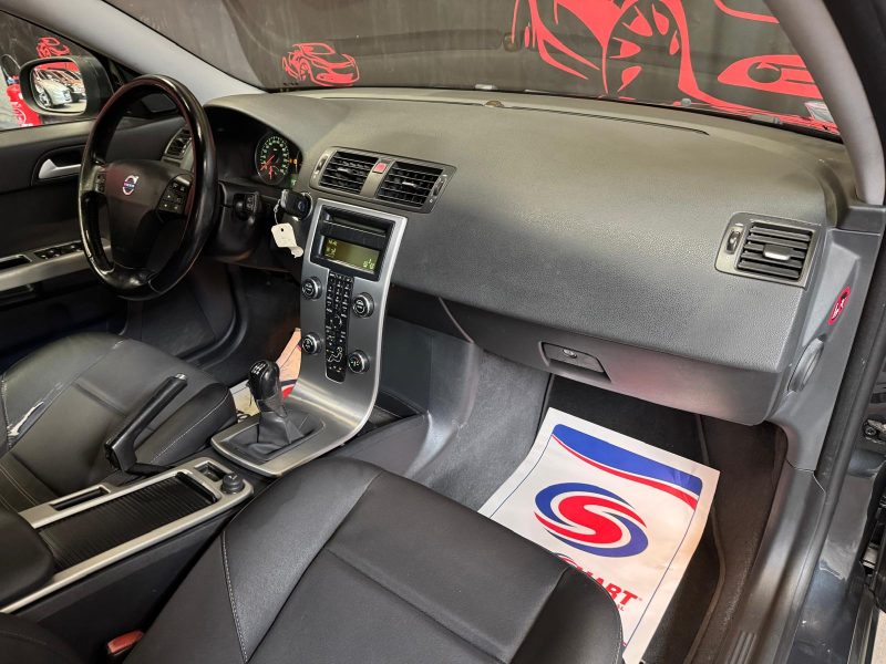 VOLVO V50 1.6 D 110 Momentum 