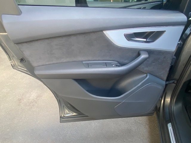 AUDI Q7 60 TFSI E 462ch  2020