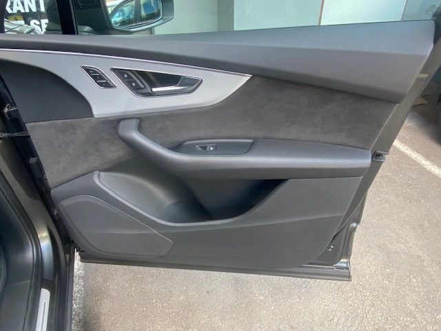 AUDI Q7 60 TFSI E 462ch  2020