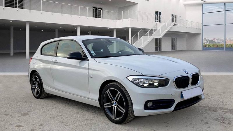 B.M.W. SERIE 1 2016