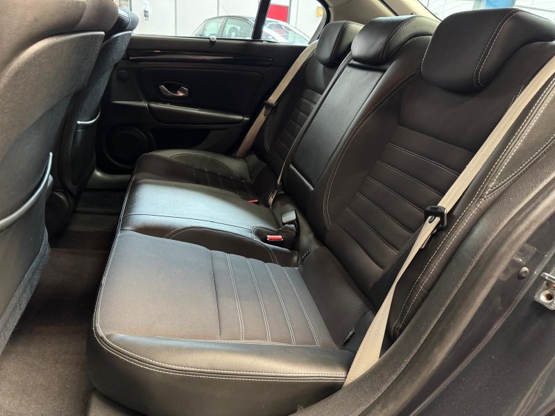 RENAULT LAGUNA 1.5 DCI 110 BOSE EDITION