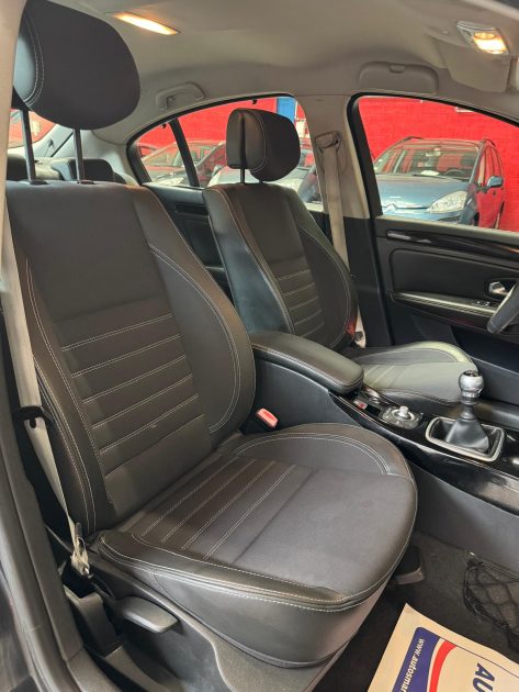 RENAULT LAGUNA 1.5 DCI 110 BOSE EDITION