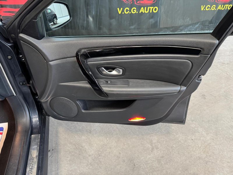 RENAULT LAGUNA 1.5 DCI 110 BOSE EDITION