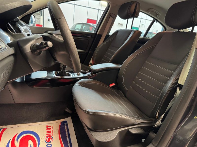 RENAULT LAGUNA 1.5 DCI 110 BOSE EDITION