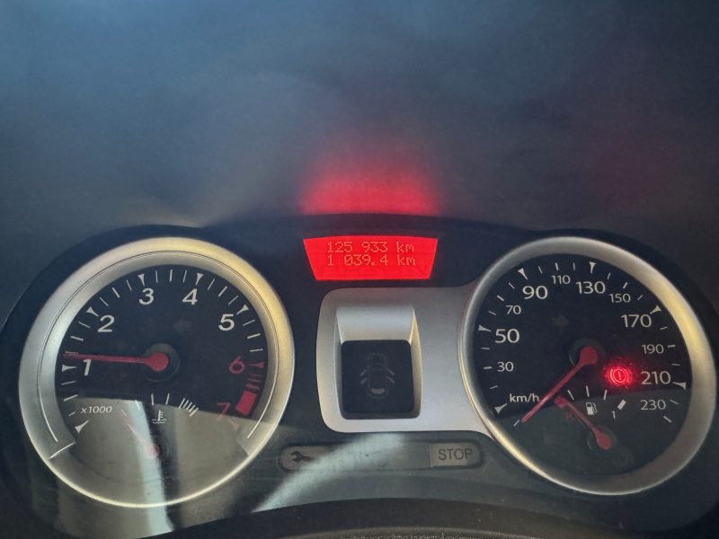 RENAULT  CLIO 1.2 16V Dynamique (125 900 km) 