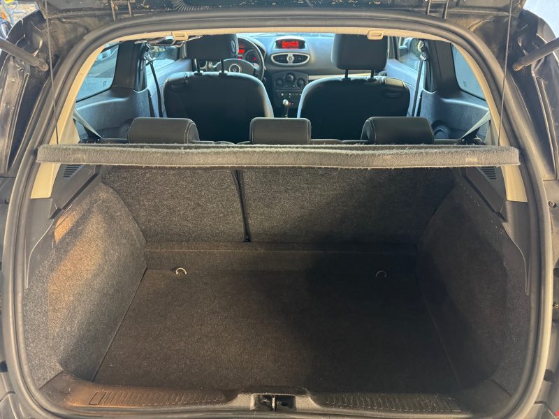 RENAULT  CLIO 1.2 16V Dynamique (125 900 km) 