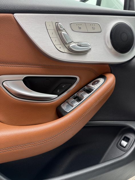 MERCEDES CLASSE C 220 CDi Cabriolet 170cv AMG Boite auto