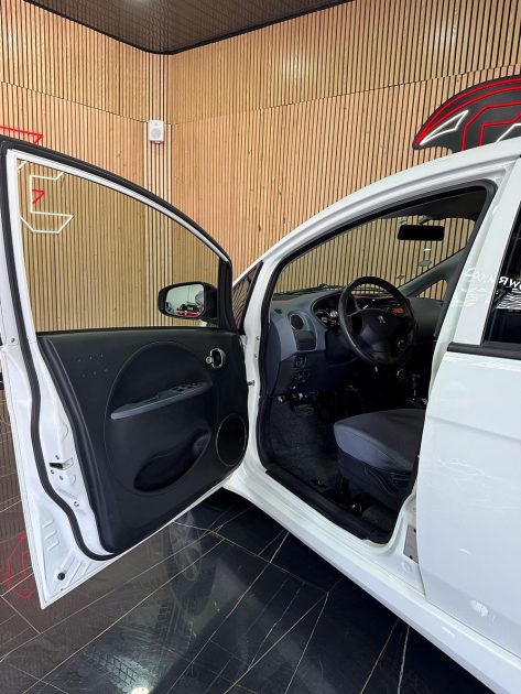 PEUGEOT ION 2014