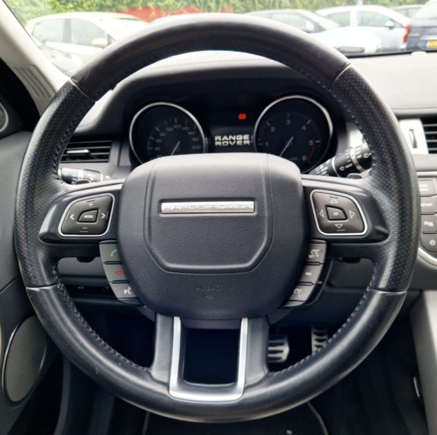 LAND ROVER Range Rover EVOQUE 2.2L TD4 150cv 4WD Boîte Auto PURE PACK TECH