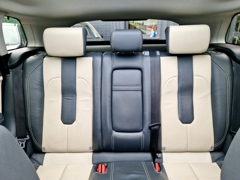 LAND ROVER Range Rover EVOQUE 2.2L TD4 150cv 4WD Boîte Auto PURE PACK TECH