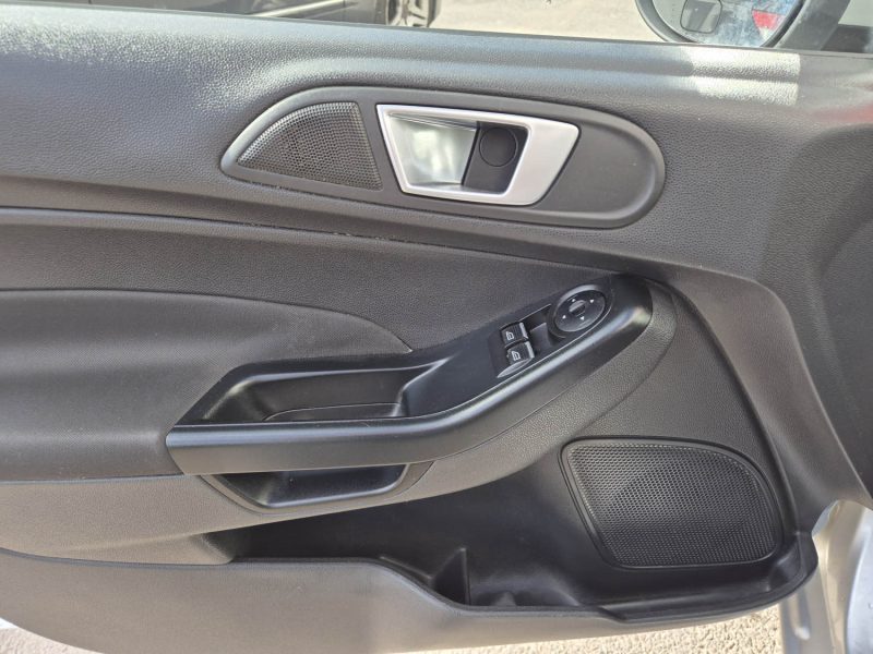 FORD FIESTA 2015