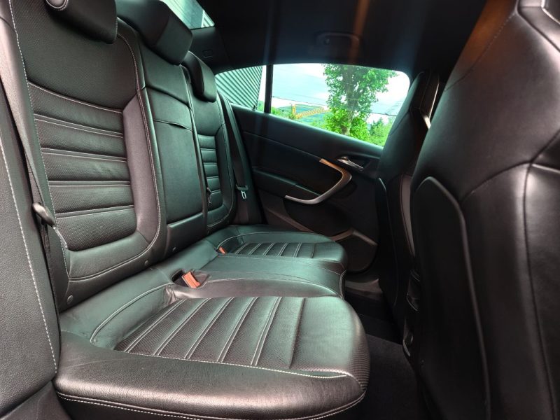 OPEL INSIGNIA 2.8 V6 325 4X4 OPC*GPS*RECARO*XENON*