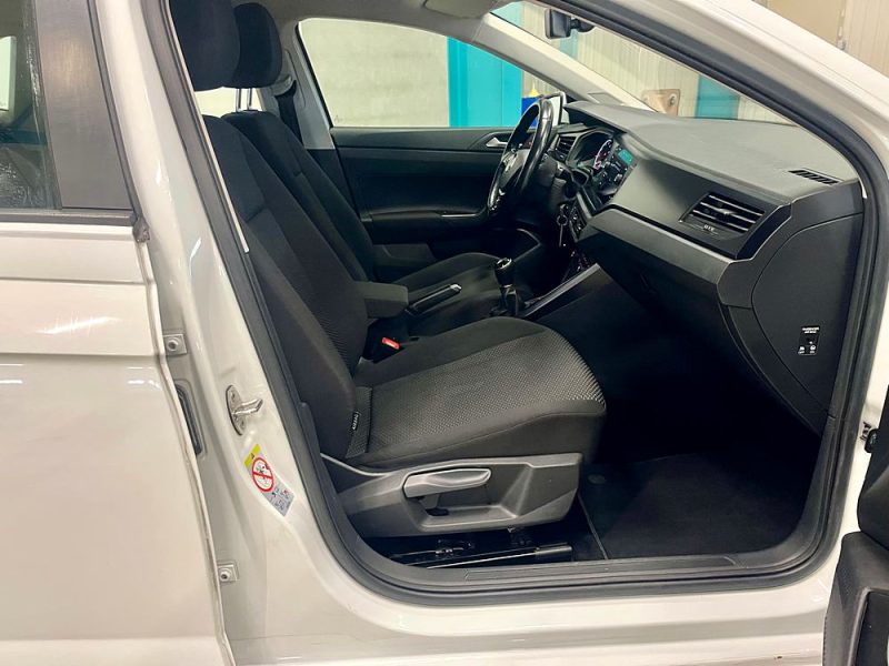 VOLKSWAGEN POLO VI 1.0 tsi 95ch Confortline Business 5 portes