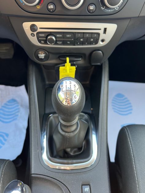 RENAULT MEGANE 3  2013