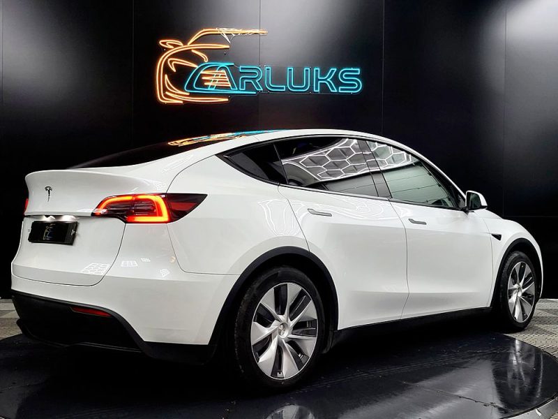 TESLA MODEL Y 300cv Standard Propulsion Boîte Auto 1ère Main