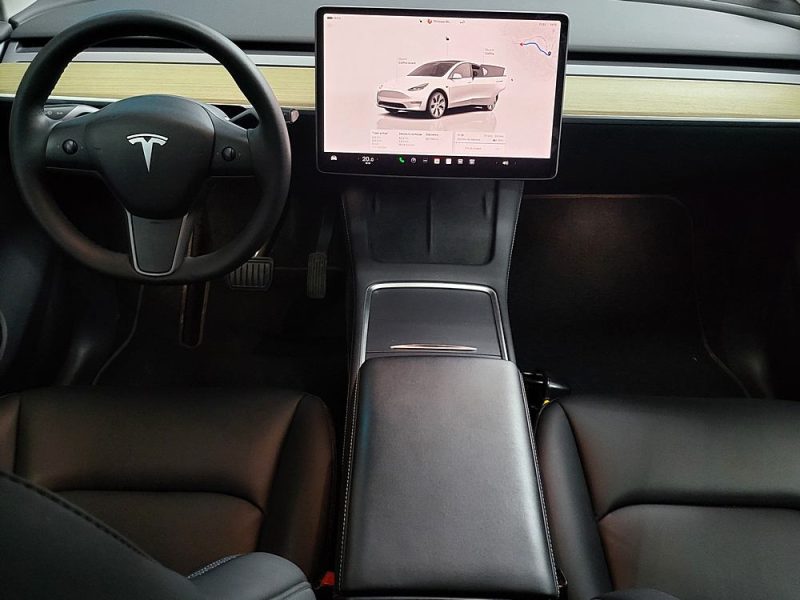 TESLA MODEL Y 300cv Standard Propulsion Boîte Auto 1ère Main