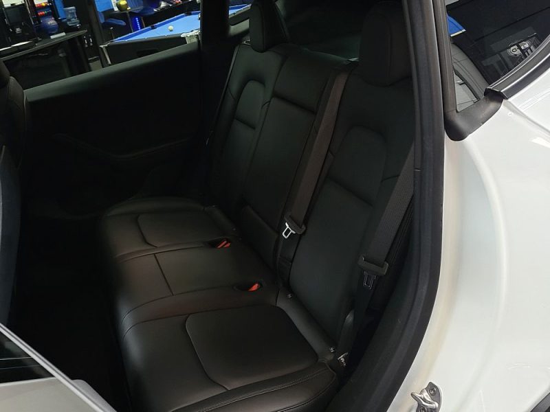 TESLA MODEL Y 300cv Standard Propulsion Boîte Auto 1ère Main