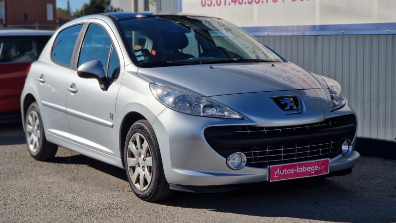 PEUGEOT 207 2009