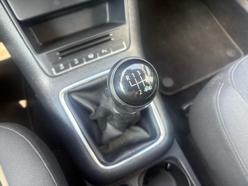 VOLKSWAGEN TIGUAN 2.0 TDI 140Ch Business - Garantie 6 mois 