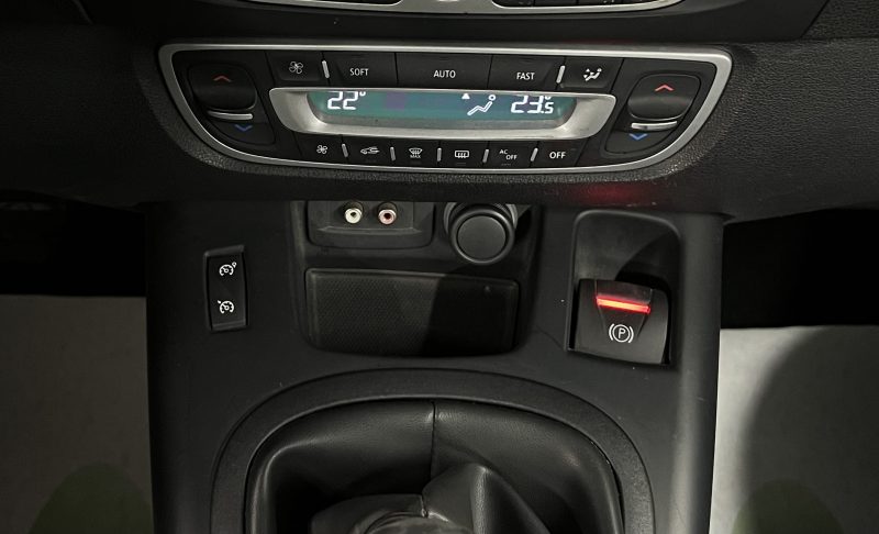 RENAULT SCENIC  3 III 1.5 DCI 110 Cv GPS BLUETOOTH BVM6 86 900 Kms CRIT AIR 2 - GARANTIE 1 AN