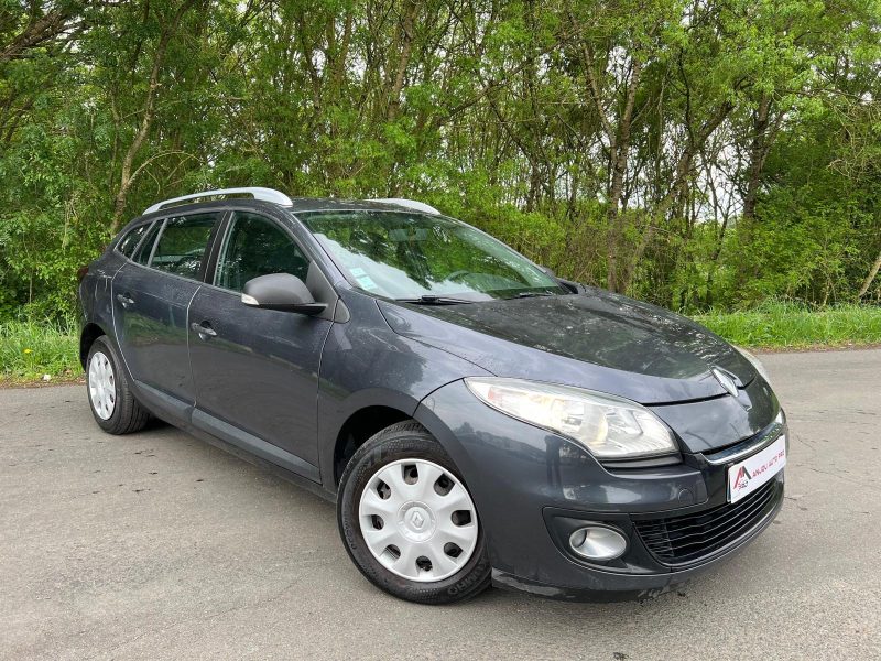 RENAULT MEGANE III Grandtour 2012