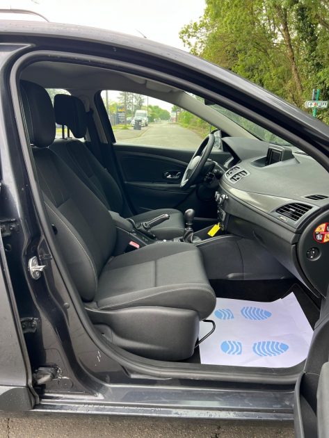 RENAULT MEGANE III Grandtour 2012