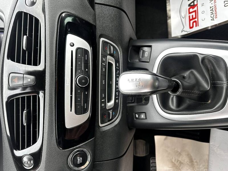 RENAULT GRAND SCÉNIC III 2013