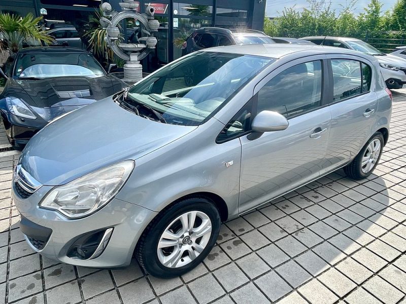 OPEL CORSA 2013 1.2 85 ch Twinsport Graphite 