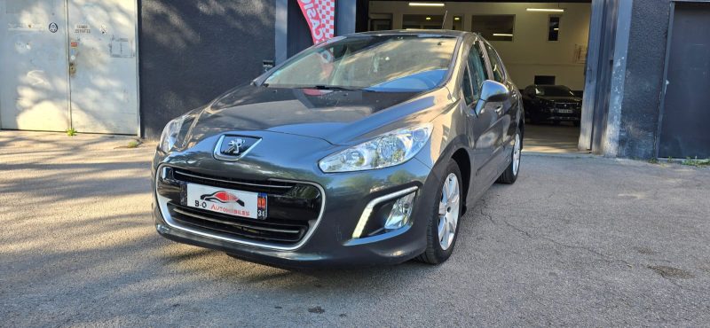 Peugeot 308 phase 2 1.6l HDi 112ch BVA6 Allure , *Clim auto*, *GPS*, *Bluetooth*