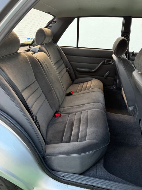 PEUGEOT PEUGEOT 505 GL SX /PREMIERE MAIN/ ORIGINE FRANCE/ 61500KM/  1990