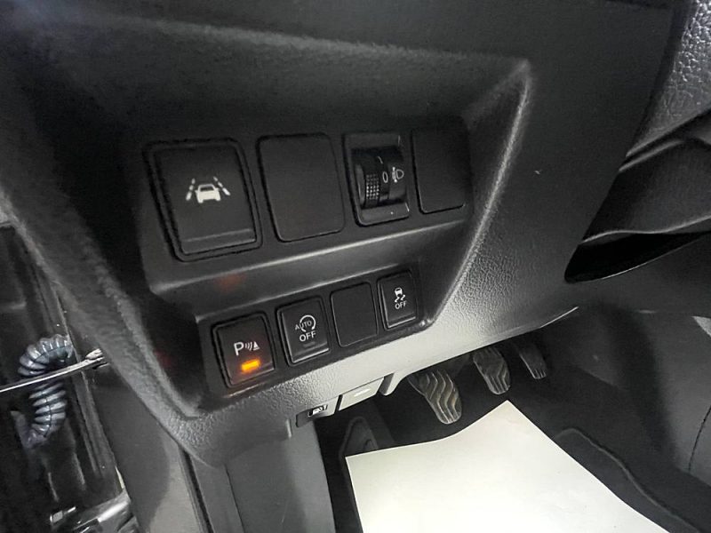 NISSAN QASHQAI II SUV 2015 1.6 dCi 130CV WHITE EDITION 